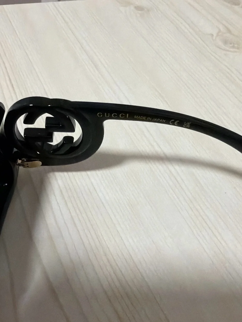 Gucci Black Rectangular Frame Sunglasses with Dark Lenses